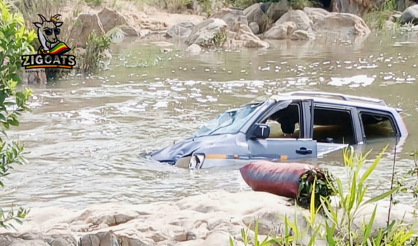 Passenger Foolishly Drives Into Flooded River – Nine People Drown
