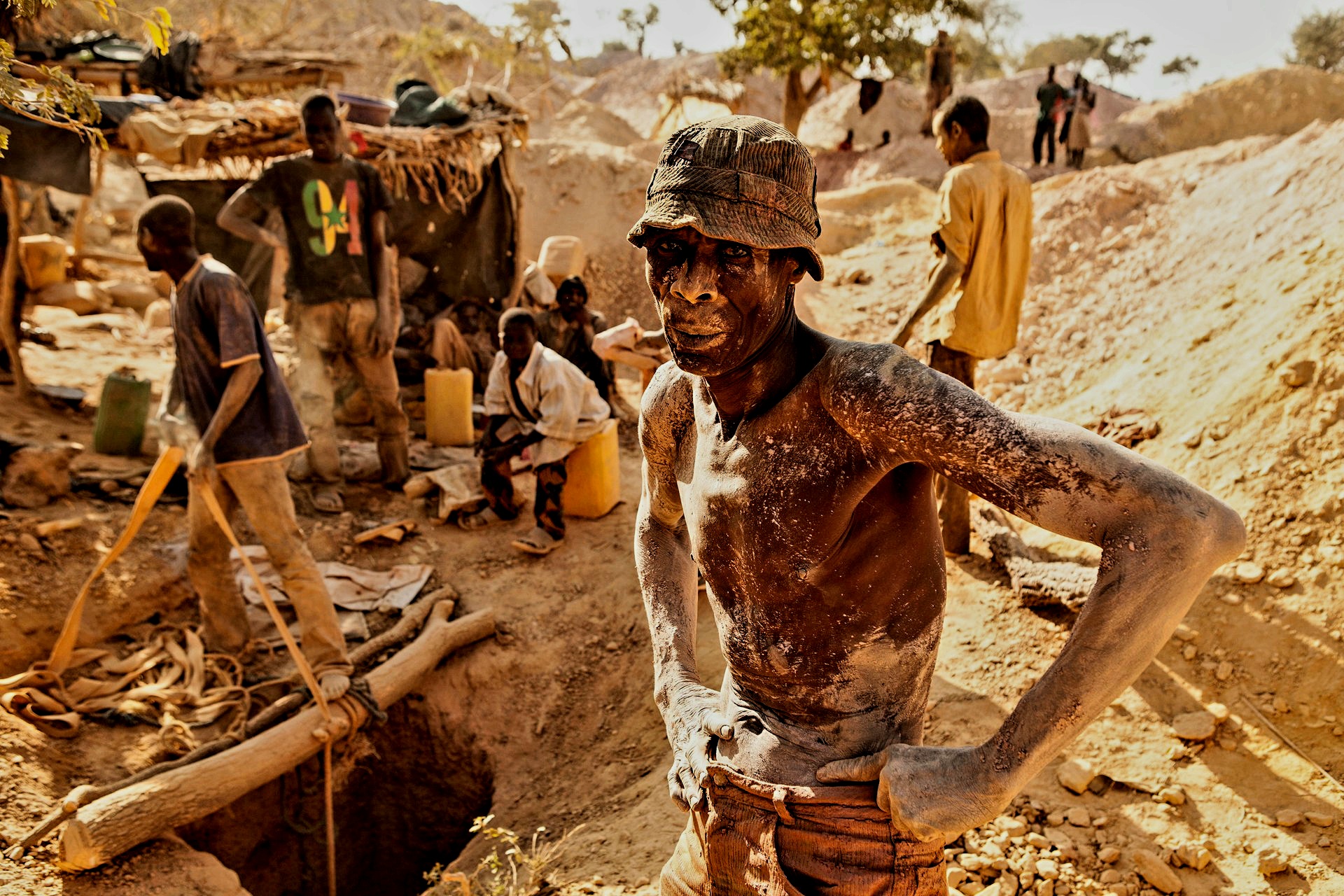 Small-Scale Gold Miners Now Required To Surrender 10% Of Forex Earnings