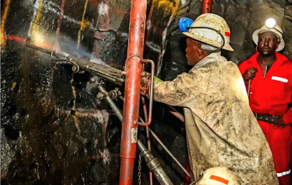 South Africa Raises Minimum Wage