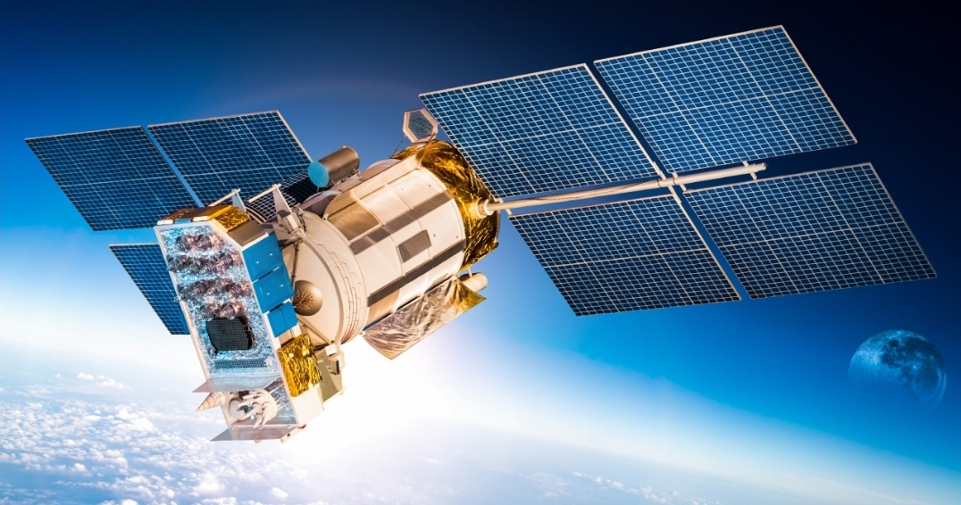 Zimbabwe is courting investors for a US$200 million telecommunications satellite aimed at improving connectivity, boosting ICT infrastructure, and supporting digital economic growth across the country and region.