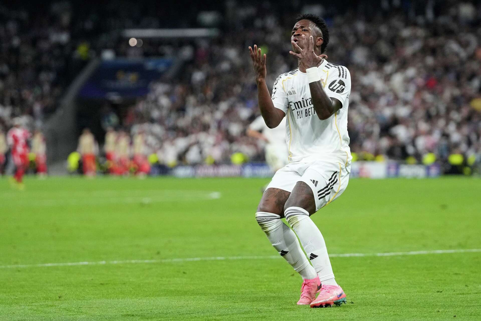 UCL Quarter-final Preview: Bayern Face Madrid Test As Arsenal Guard Slim Lead Against Sporting