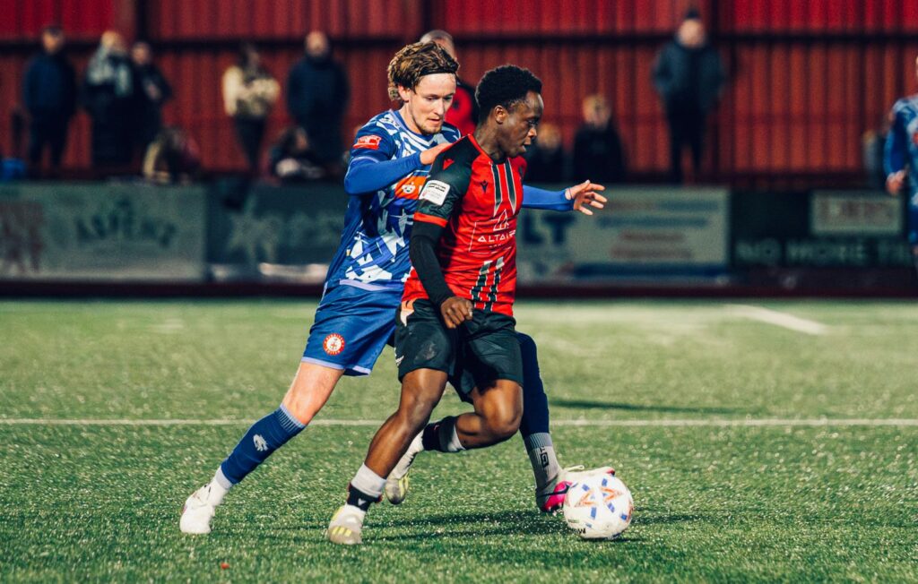 Zimbabwe Warriors Prospect Courtney-Joshua Nyakuhwa playing for Tamworth 