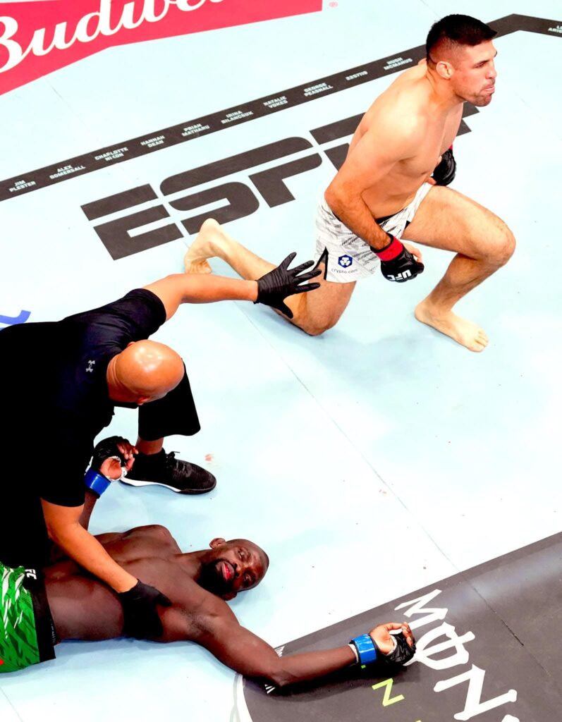 Themba Gorimbo vs Vincent Laque