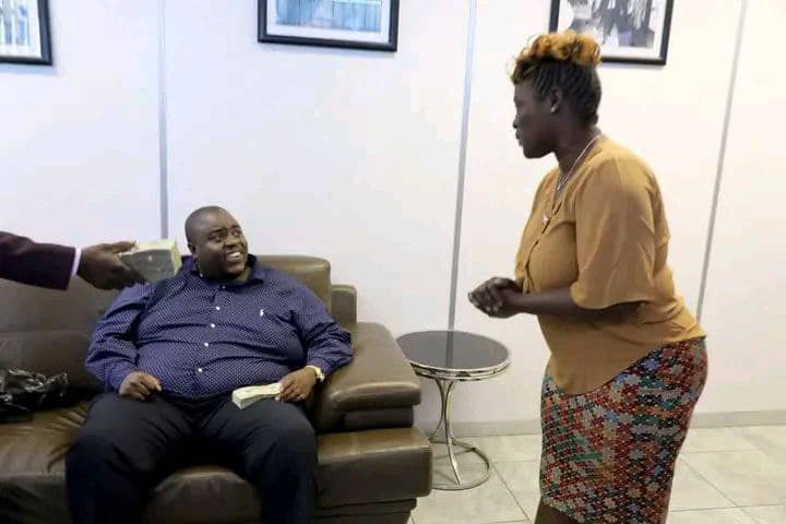 Wicknell Chivayo cash donation