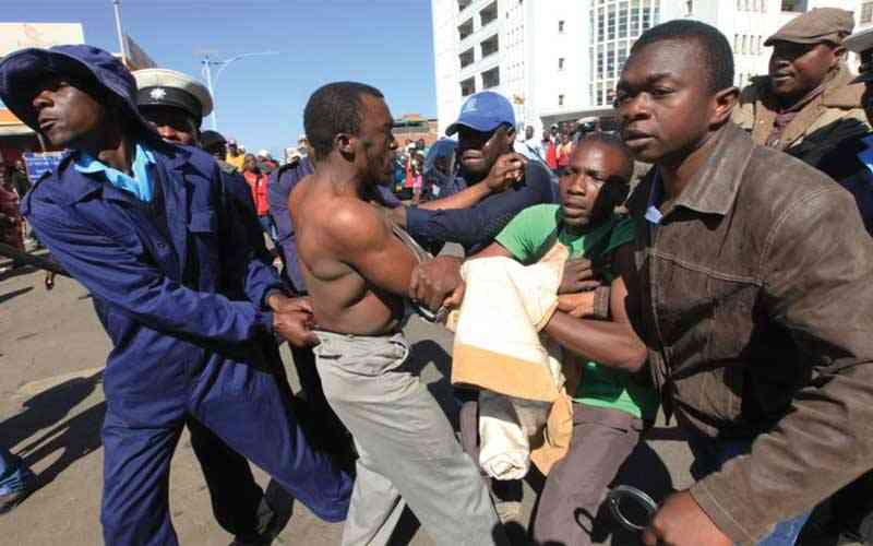 Municipal Police brutality, clash with vendors